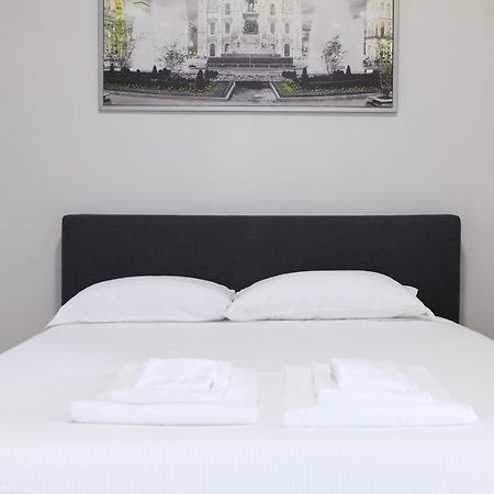 Prestige Boutique Homes - Duomo 2 ミラノ エクステリア 写真